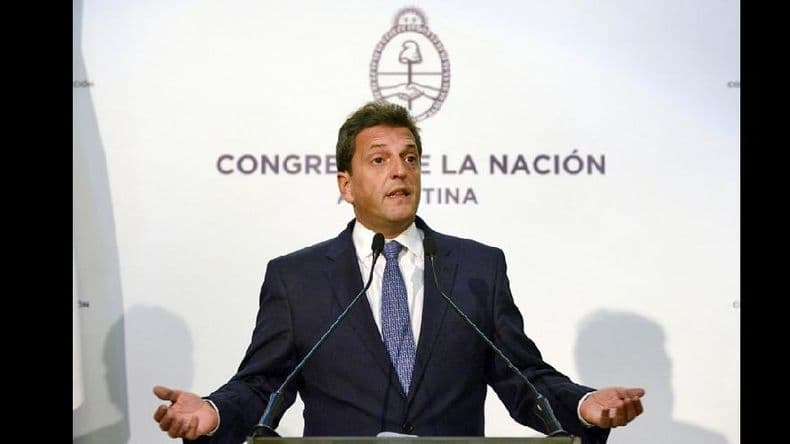 Massa cargó contra Macri en una carta y defendió el proyecto de Ganancias