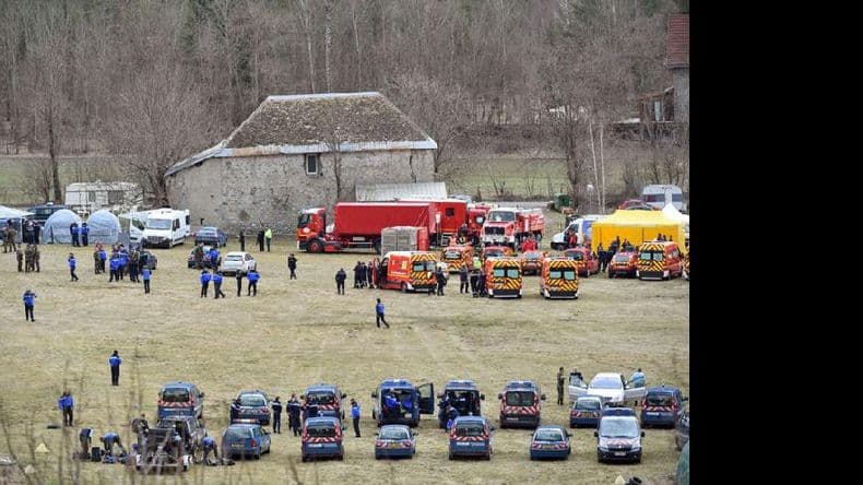 Un avión de una aerolínea alemana se estrelló en los Alpes franceses
