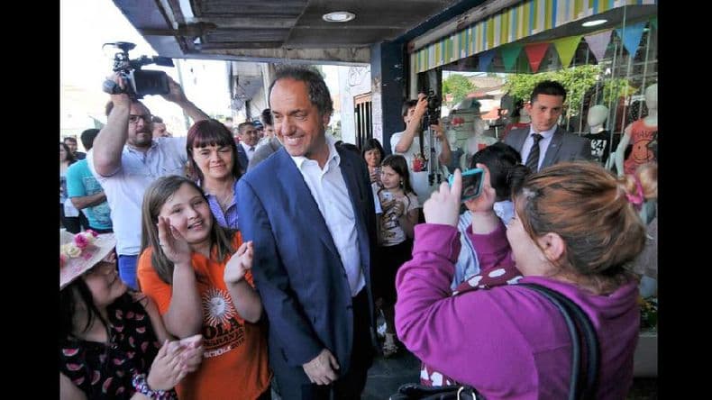Scioli llamó a Massa para disculparse por el incidente del prefecto