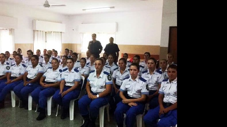 Unas 40 agentes femeninas de la Policía Local trabajan en las calles