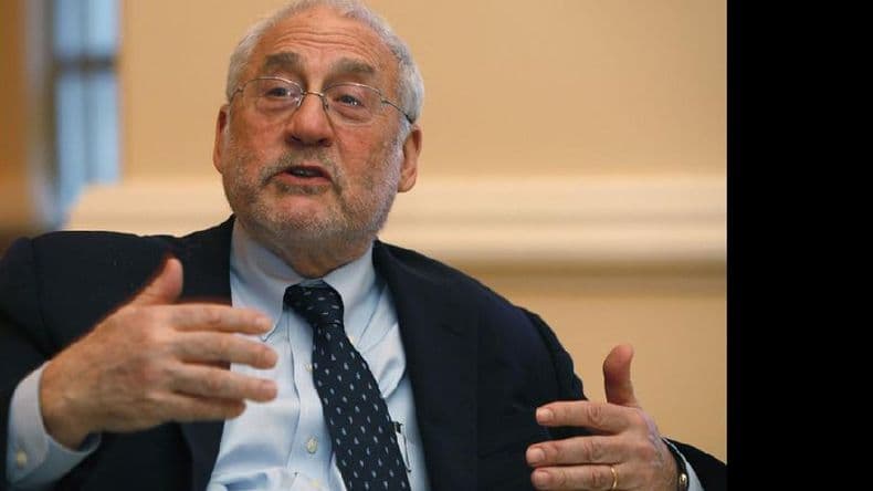 Joseph Stiglitz lamenta la falta de “transparencia” en el comité creado tras los Panama Papers