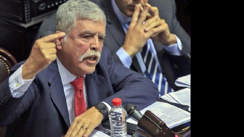 El fiscal Carlos Stornelli pidió el desafuero y la detención de Julio de Vido