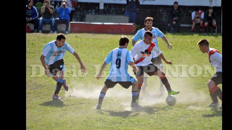 Fútbol local: Alfonzo le ganó el duelo a Douglas y lidera junto a Racing