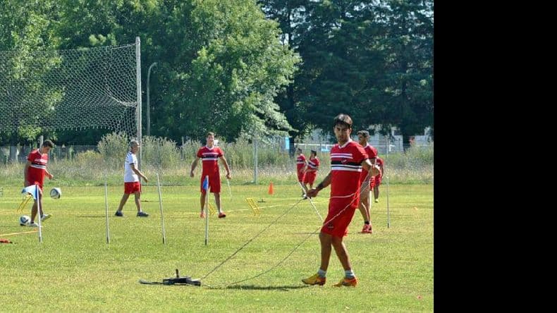 Douglas ultima detalles pensando en el debut del viernes ante Central Córdoba
