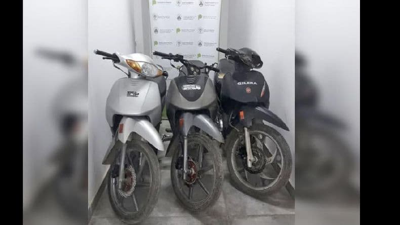 Allanamientos: secuestraron cuatro motos y detuvieron a dos menores
