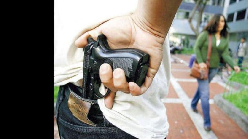 Denunciaron tres casos de robos con armas a personas en la vía pública