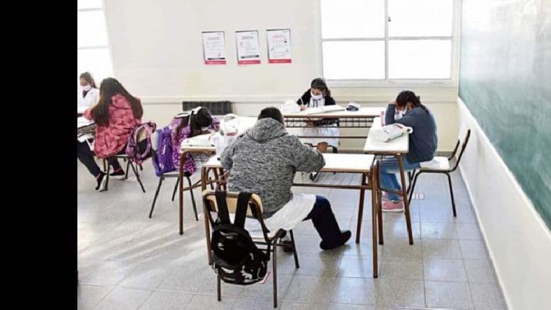 Trotta: “Pretendemos que en marzo tengamos todas las escuelas abiertas”