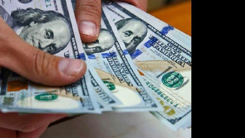 La devaluación de la moneda china provocó un salto del dólar que llegó a $46,68