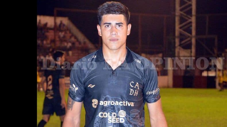 Douglas recibió una oferta por el delantero Cristian Duma