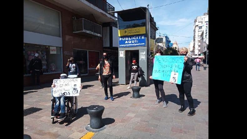 Marcharon solicitando beneficios para las personas con discapacidad