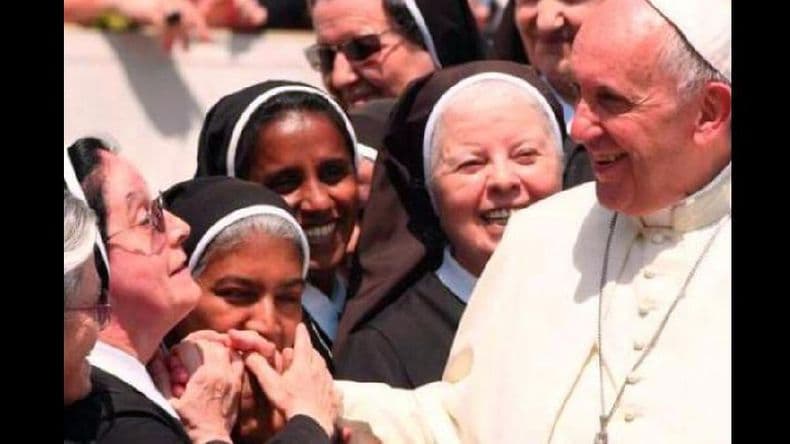 En un giro histórico, Francisco decretó la apertura a la participación de las mujeres en la Iglesia