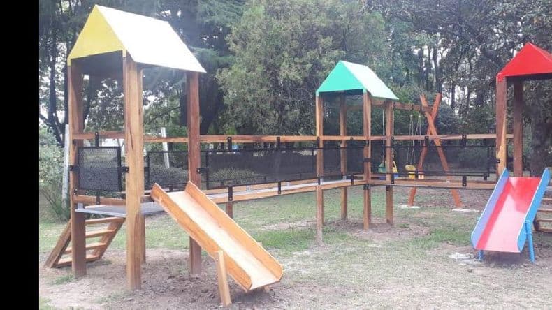 La Plaza de Mariano Benítez cuenta con nuevos juegos para los más chicos