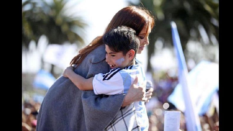Cristina Kirchner reclamó “una CGT sólida”