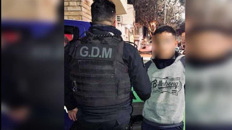 Tres sujetos detenidos cuando querían robar en un corralón de materiales