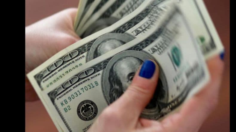 Unos 18.000 usuarios renunciaron a los subsidios a la energía para poder comprar dólar ahorro