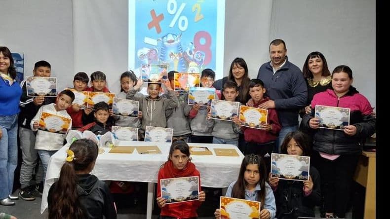 Entregaron los diplomas a estudiantes que participaron de las Olimpíadas "Matific"