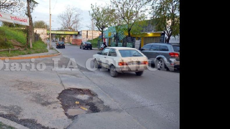 Reclamo por un pozo de grandes dimensiones en Pedro Torres y Menéndez