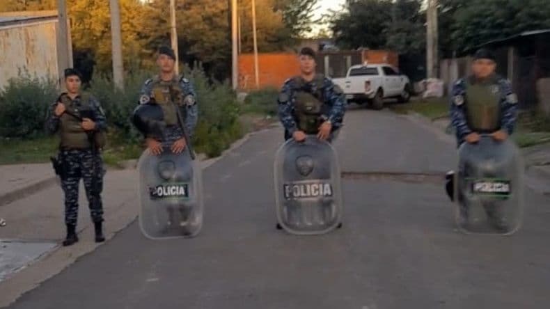 Operativo antidrogas en barrio Hernández: detuvieron a un "tranza" de 19 años por venta de cocaína