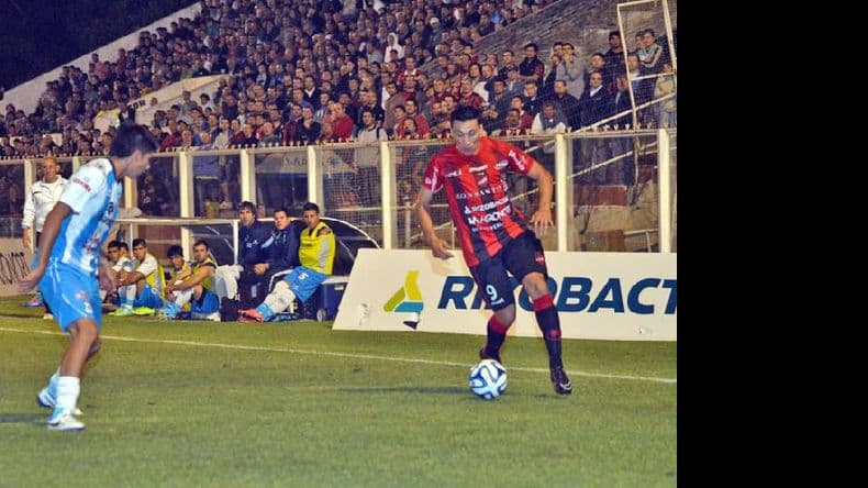 Un polémico arbitraje le impidió a Douglas alcanzar la zona de ascenso