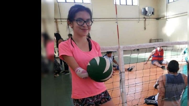 Victoria Fernández en el primer campamento juvenil Sub 21 de voleibol sentado