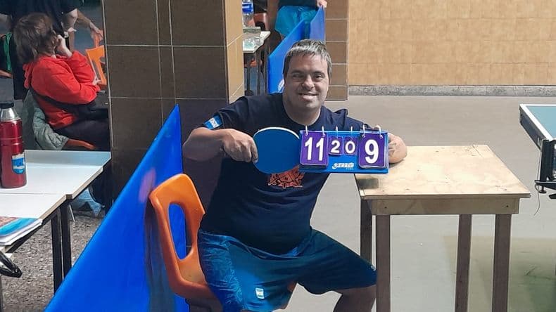 Juanpi Castet logró imponerse en San Nicolás
