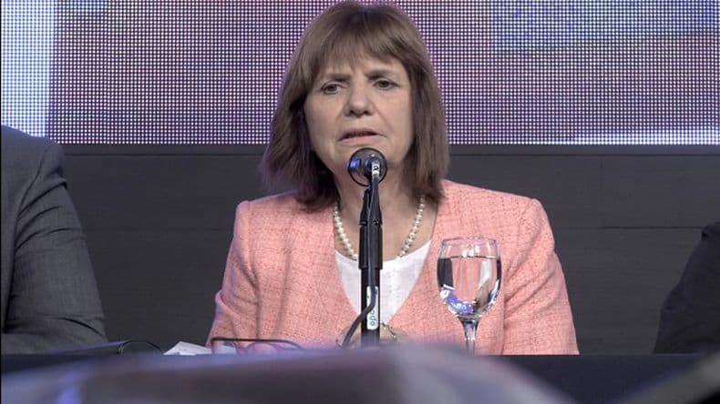 Bullrich: "Milei es un fenómeno interesante, le tengo simpatía"