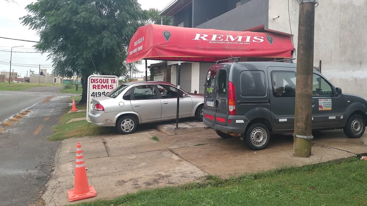 Pasajera de un remís huyó sin abonar el viaje
