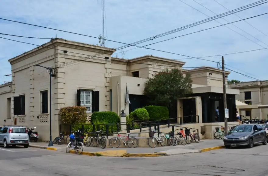 San Antonio de Areco: Vecinos impulsan una campaña de firmas para rechazar los cambios en el Hospital Zerboni