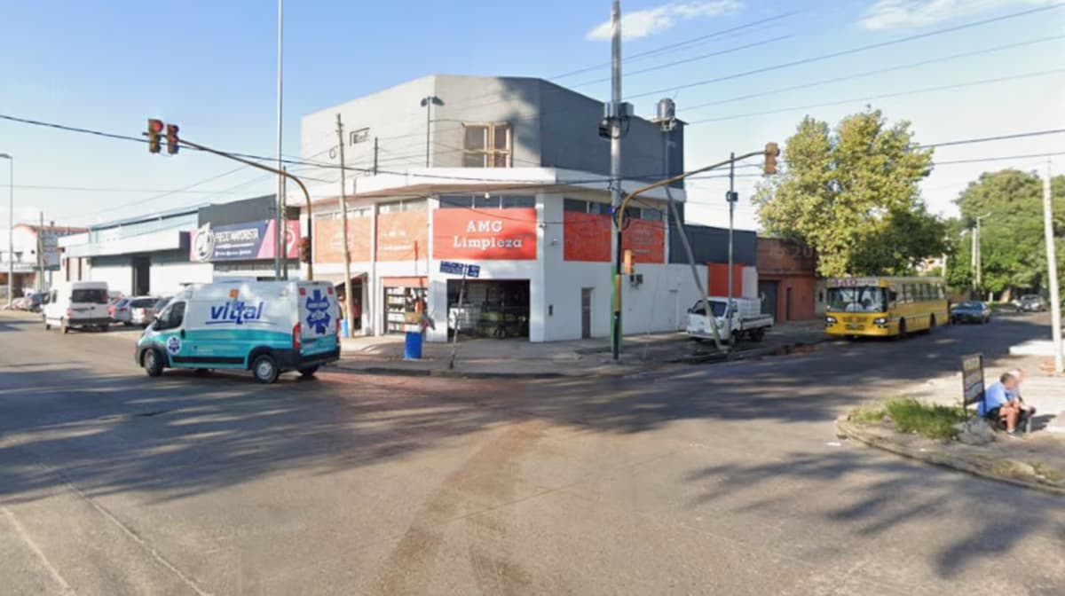 Un policía de la Ciudad se defendió de un robo en Malvinas Argentinas: mató a un motochorro e hirió a su cómplice