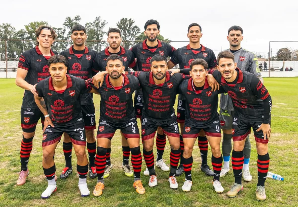 Douglas quiere despegar en la Zona Campeonato ante Sarmiento de La Banda