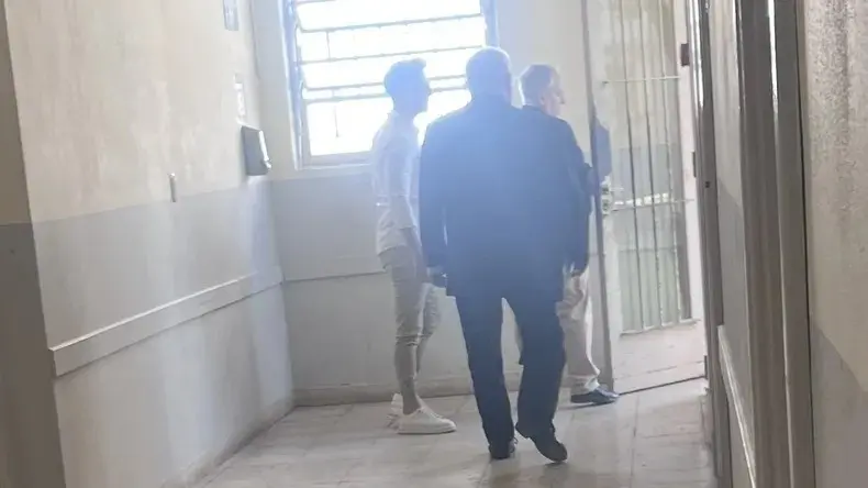 El acusado de las estafas piramidales por miles de dólares ofreció 200 mil pesos a las víctimas y 400 mil al Hospital