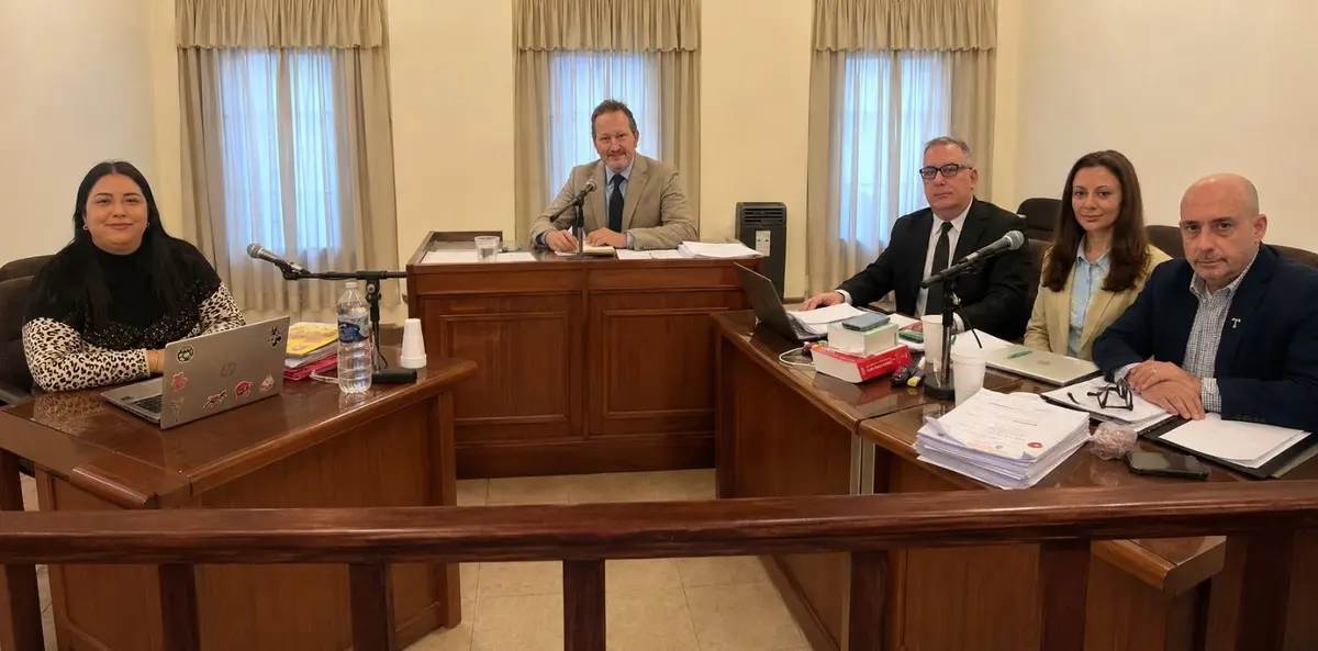 Finaliza el juicio por jurado de la denuncia por abuso de un hijo contra el padre