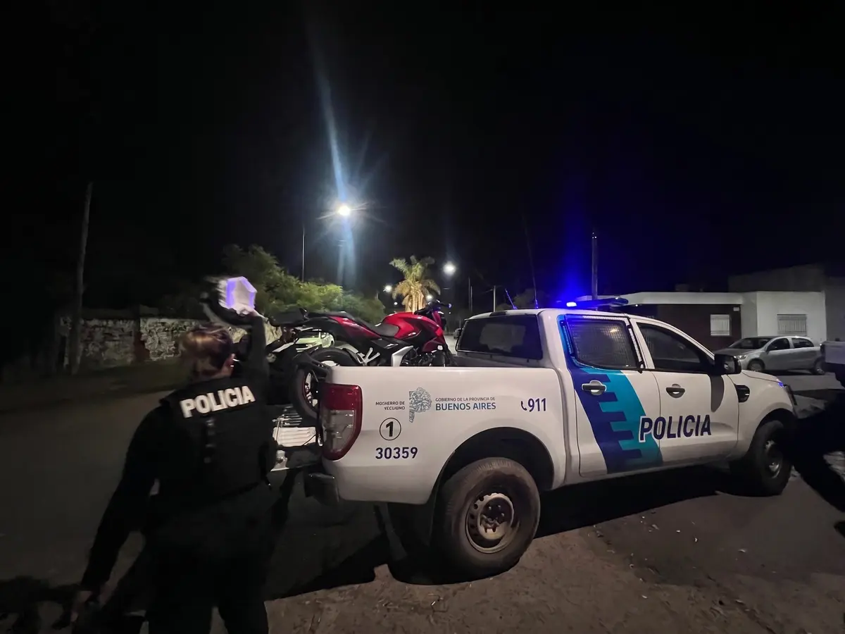 Hospitalizaron a un motociclista que despistó y chocó en bulevar España y Laprida
