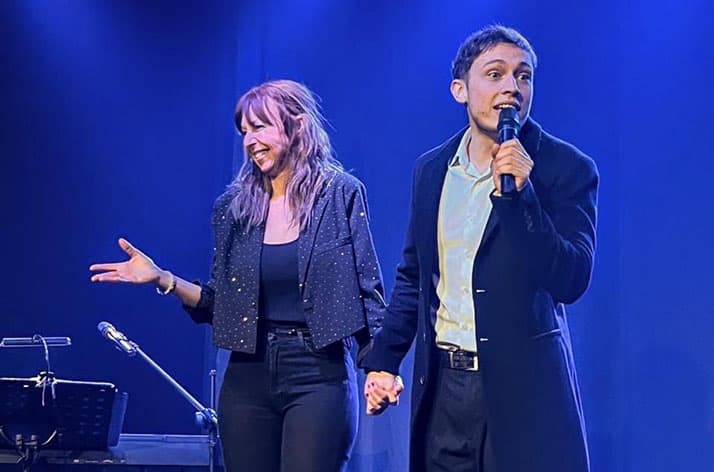 "¿Qué Carajo es el amor?": un viaje emocional entre canciones y teatro en Espacio GAE