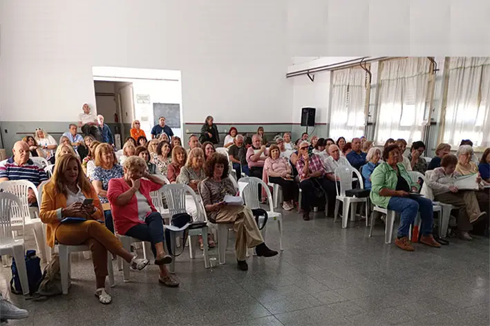 XVI Fiesta Nacional de la Poesía: Manuel Ocampo volverá a celebrar la palabra