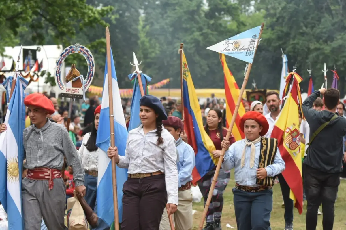 El evento se desarrollará el sábado 10, domingo 11 y lunes 12, ofreciendo a los visitantes una propuesta centrada en la diversidad cultural a través de su gastronomía típica y sus expresiones de baile tradicional.