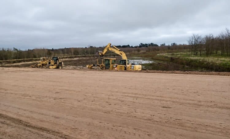 San Antonio de Areco: Obras del río Areco, Ecodyma avanza hacia el Club Huracán y el cauce llegará a 180 metros