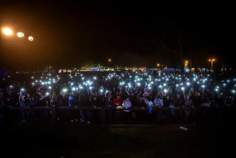 La organización confirmó que el evento no se suspende por lluvias y detalló la grilla de actuaciones.