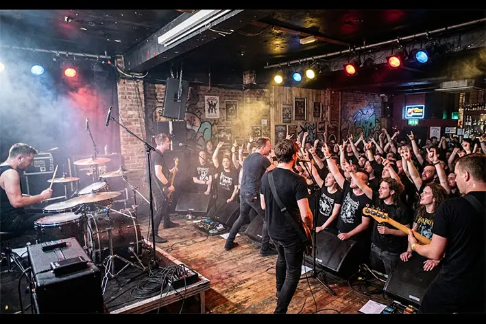 Dominattack celebra su quinta edición con una noche a puro rock independiente