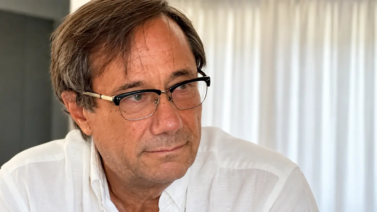 Fernando Escobar: 40 años de profesión, una trayectoria que trasciende los números