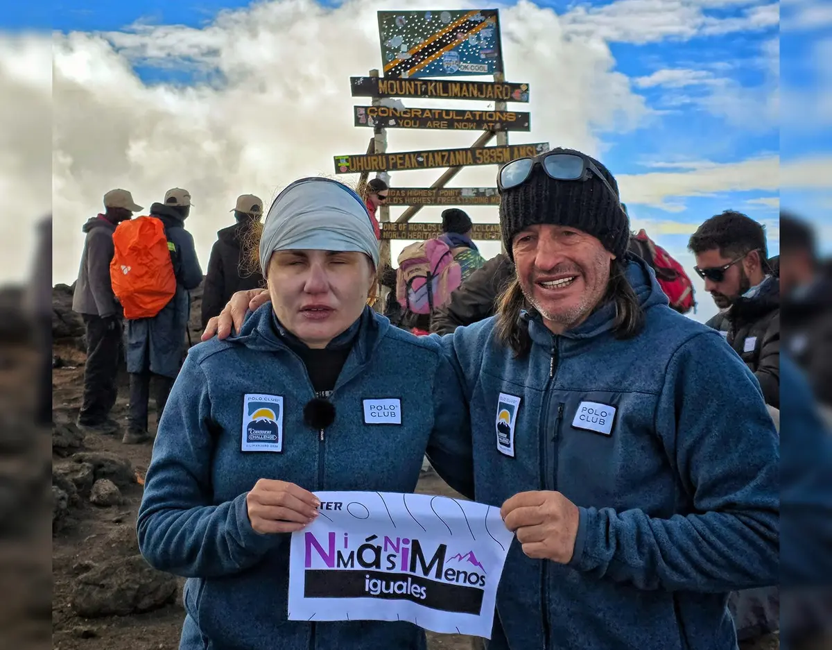 Inclusión en lo más alto: Raimundo Nus subió el Kilimanjaro junto a una deportista ciega