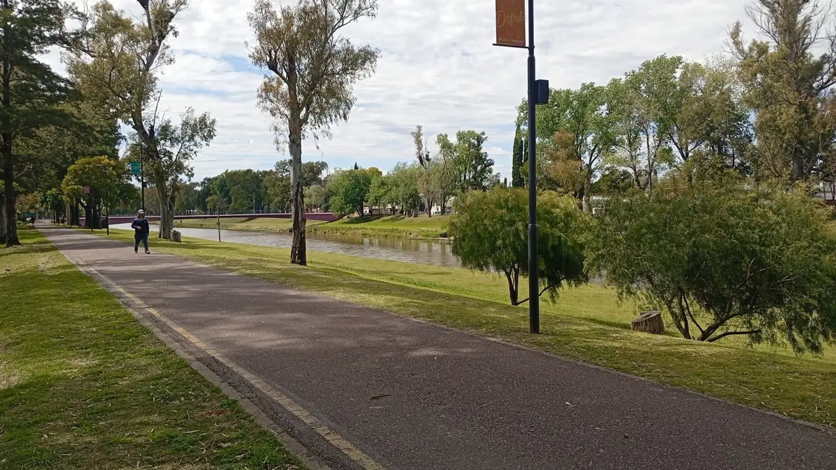 Patrulla Urbana interceptó a dos adolescentes que tiraban piedras con gomeras en el paseo ribereño