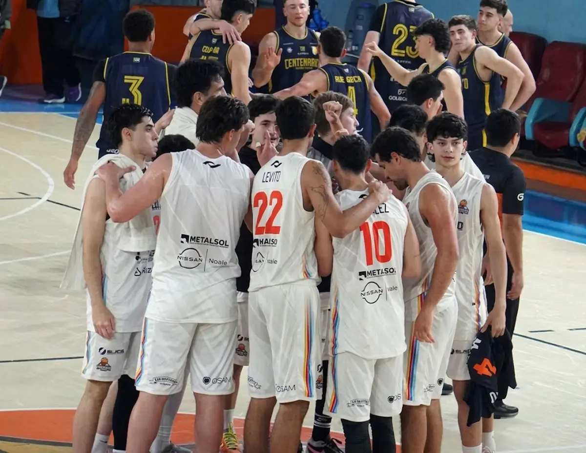 Pergamino Básquet cerró los amistosos de pretemporada con un triunfo ante Centenario