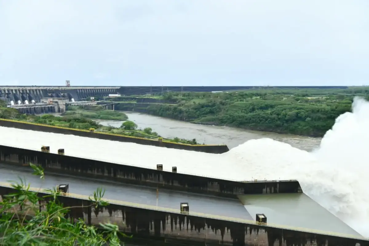 San Nicolás: Crece la preocupación por el río Paraná, Itaipú abrió sus compuertas tras las intensas lluvias