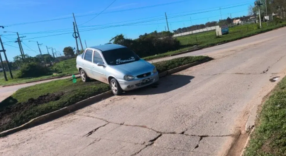El accidente ocurrió en Crucero General Belgrano y Avenida 3 de Febrero. Tres acompañantes sufrieron lesiones leves y el conductor dio 1,38.