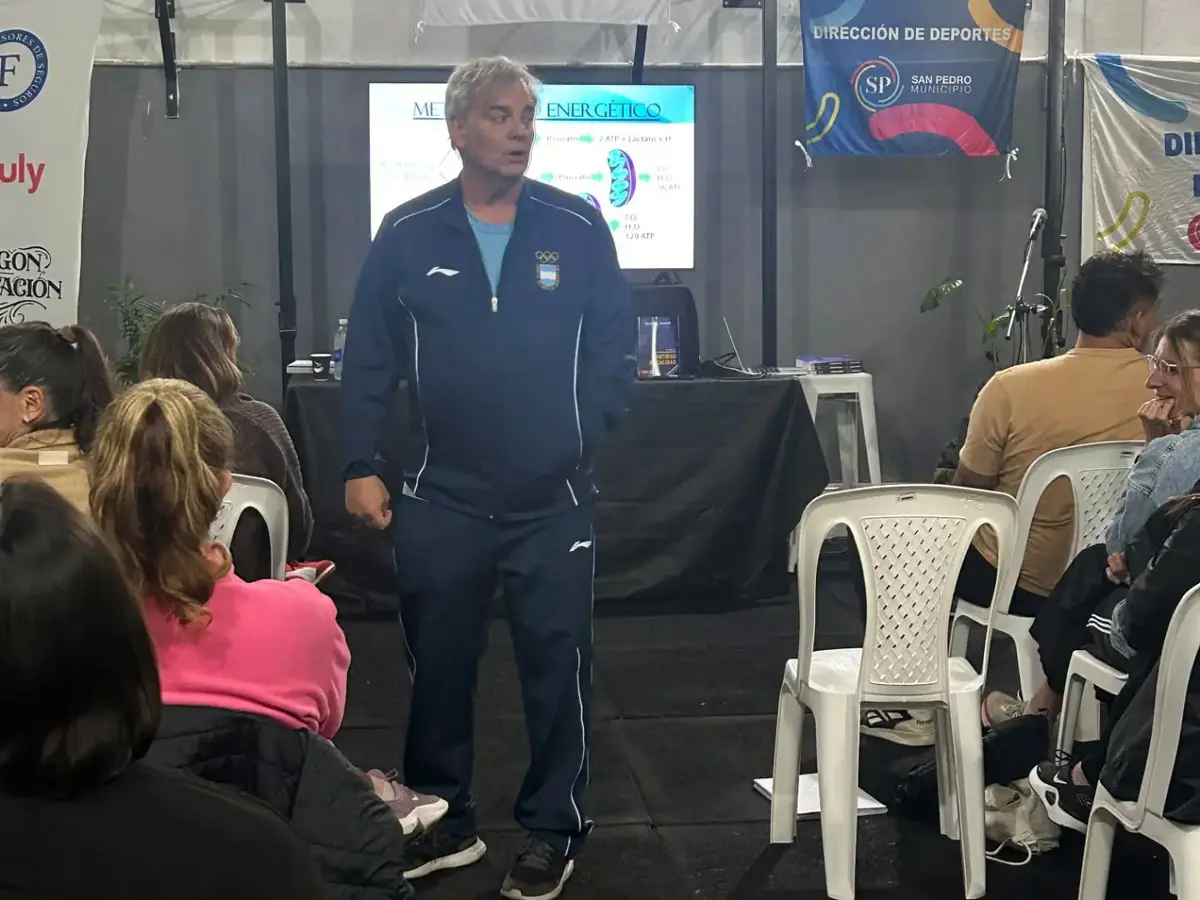 San Pedro: El preparador físico de grandes figuras del deporte argentino dio una clase
